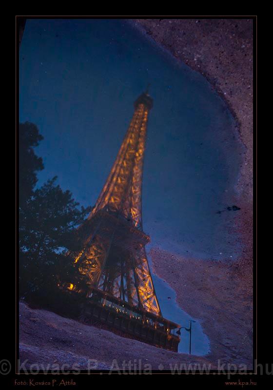 Eiffel Tower 007.jpg
